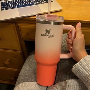 Stanley 40oz Quencher Tumbler